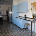 Schrankeinrichtungen und Arbeitsfläche